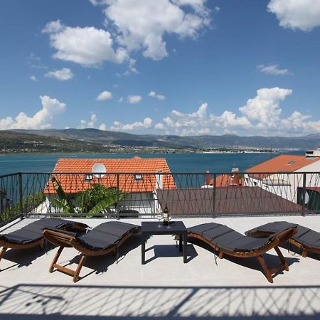 Apartment With Terrace And Sea View - Lucic Trogir Exterior photo