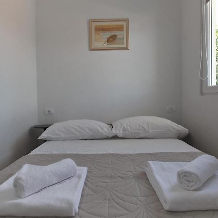Apartment With Terrace And Sea View - Lucic Trogir Exterior photo