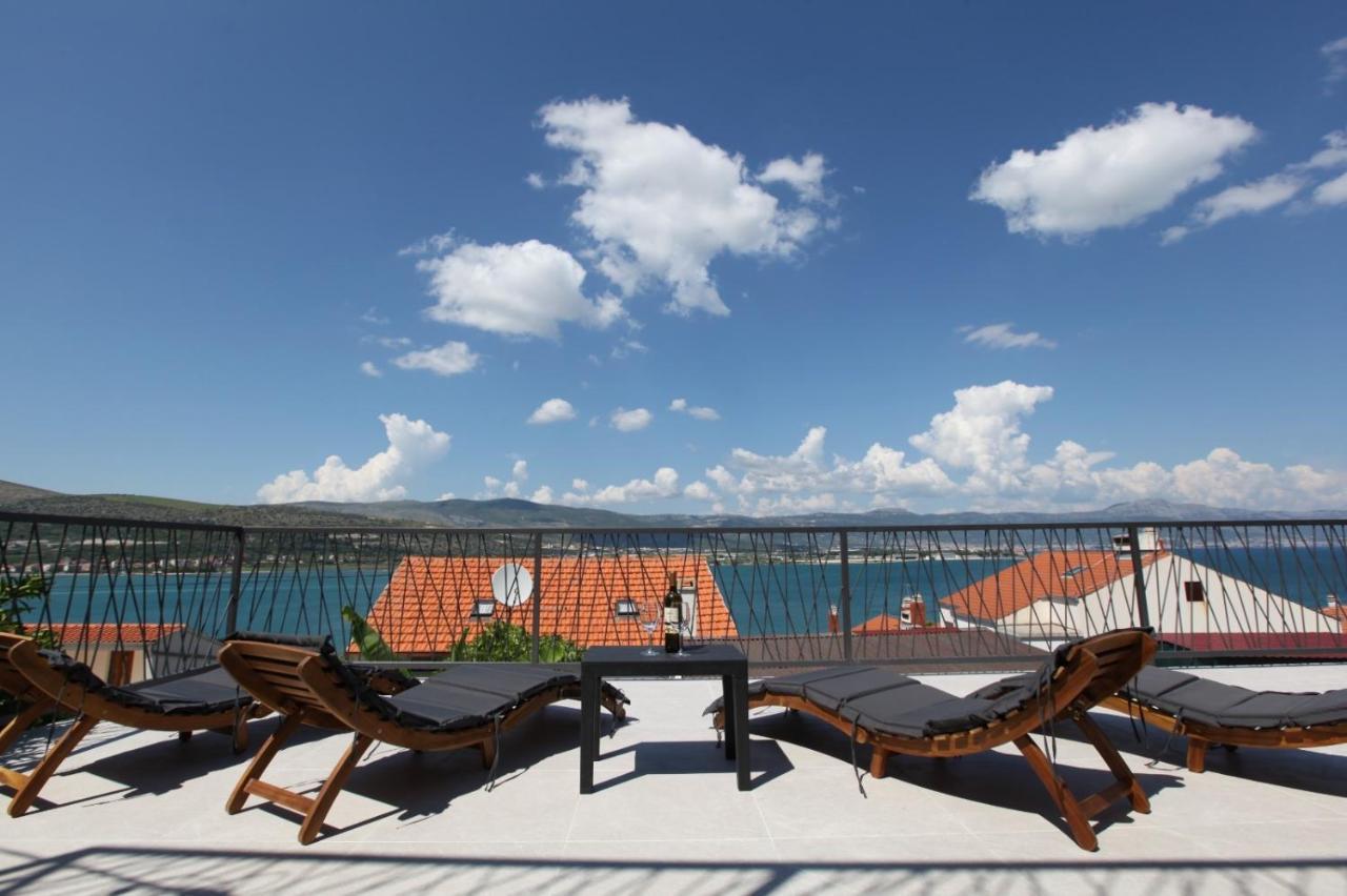 Apartment With Terrace And Sea View - Lucic Trogir Exterior photo